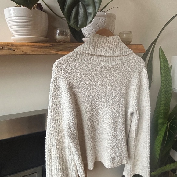 Umgee Cozy Cowl Neck Sweater with Bell Sleeves - Picture 4 of 7